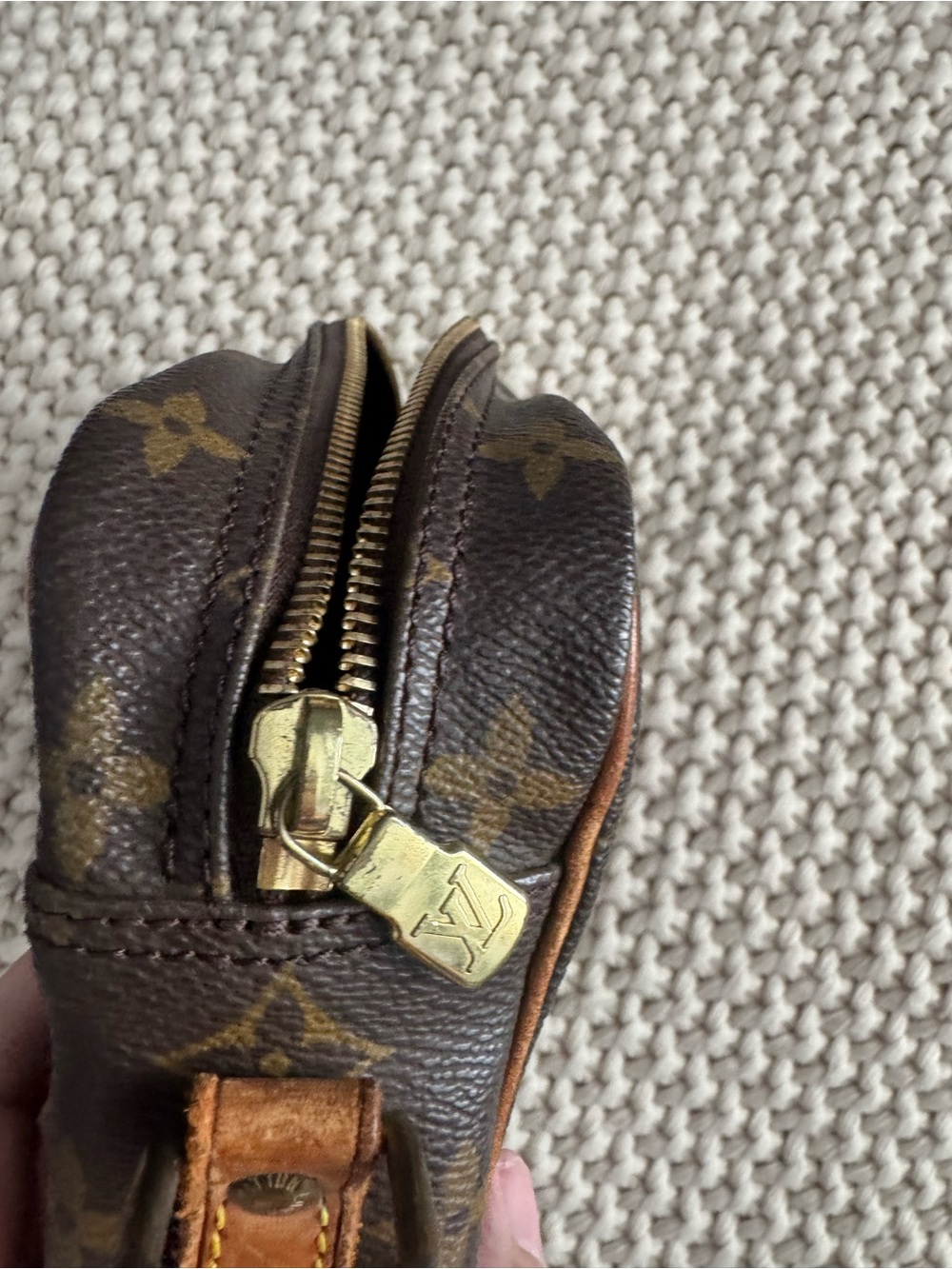 Louis Vuitton Monogram Canvas Trocadero 27 - Picture 8 of 10